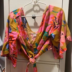 Billabong Floral Crop-Tye Blouse